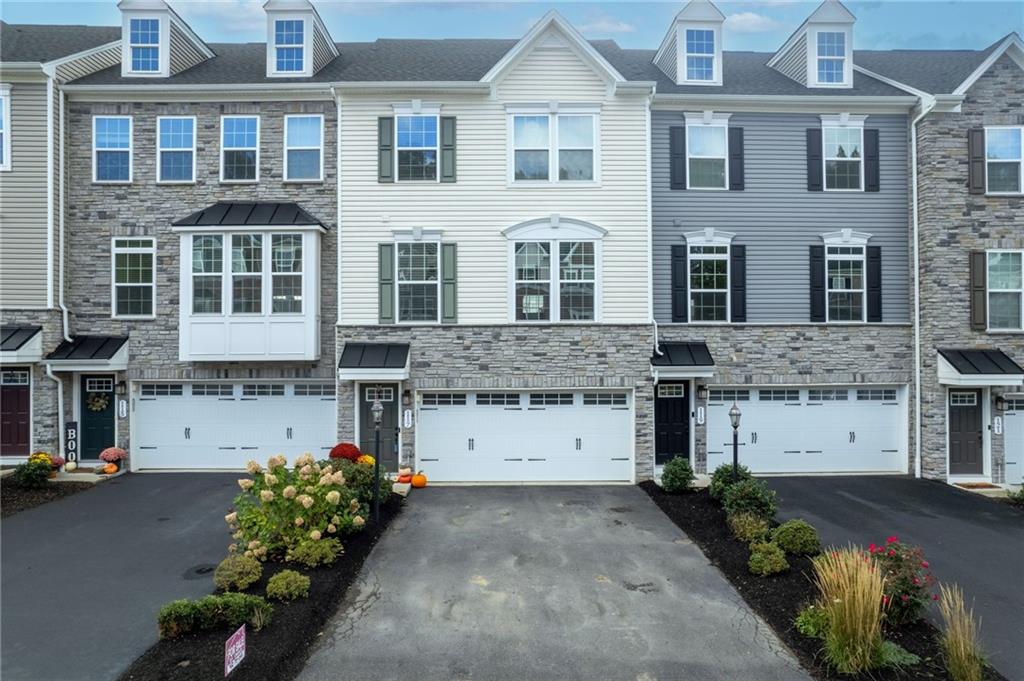 117 Cole Drive McKees Rocks, PA 15136 - Photo 1 of 28 Gallery Image 1