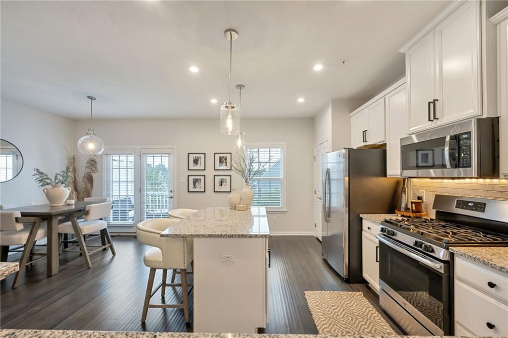 117 Cole Drive McKees Rocks, PA 15136 - Photo 8 of 28 Gallery Image 8