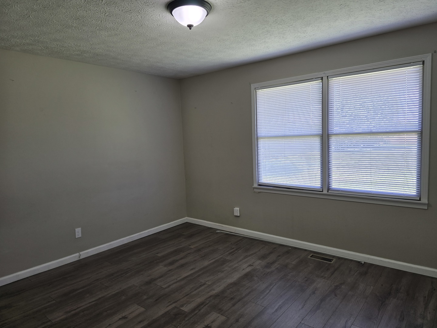 110 Grayson Road Eldorado, IL 62930 - Photo 26 of 33