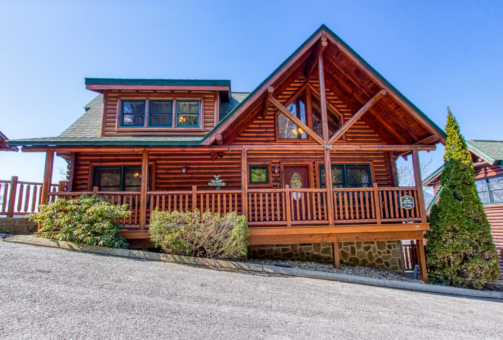 1728 Summit View Way Sevierville, TN 37862 - Photo 1 of 49 Gallery Image 1