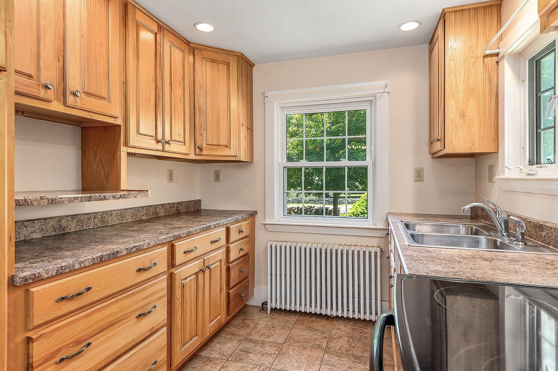 469 Central Road Rye, NH 03870 - Photo 10 of 43