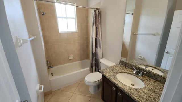 $3,900 | 909 Northwest 18th Avenue, Boca Raton, FL 33431