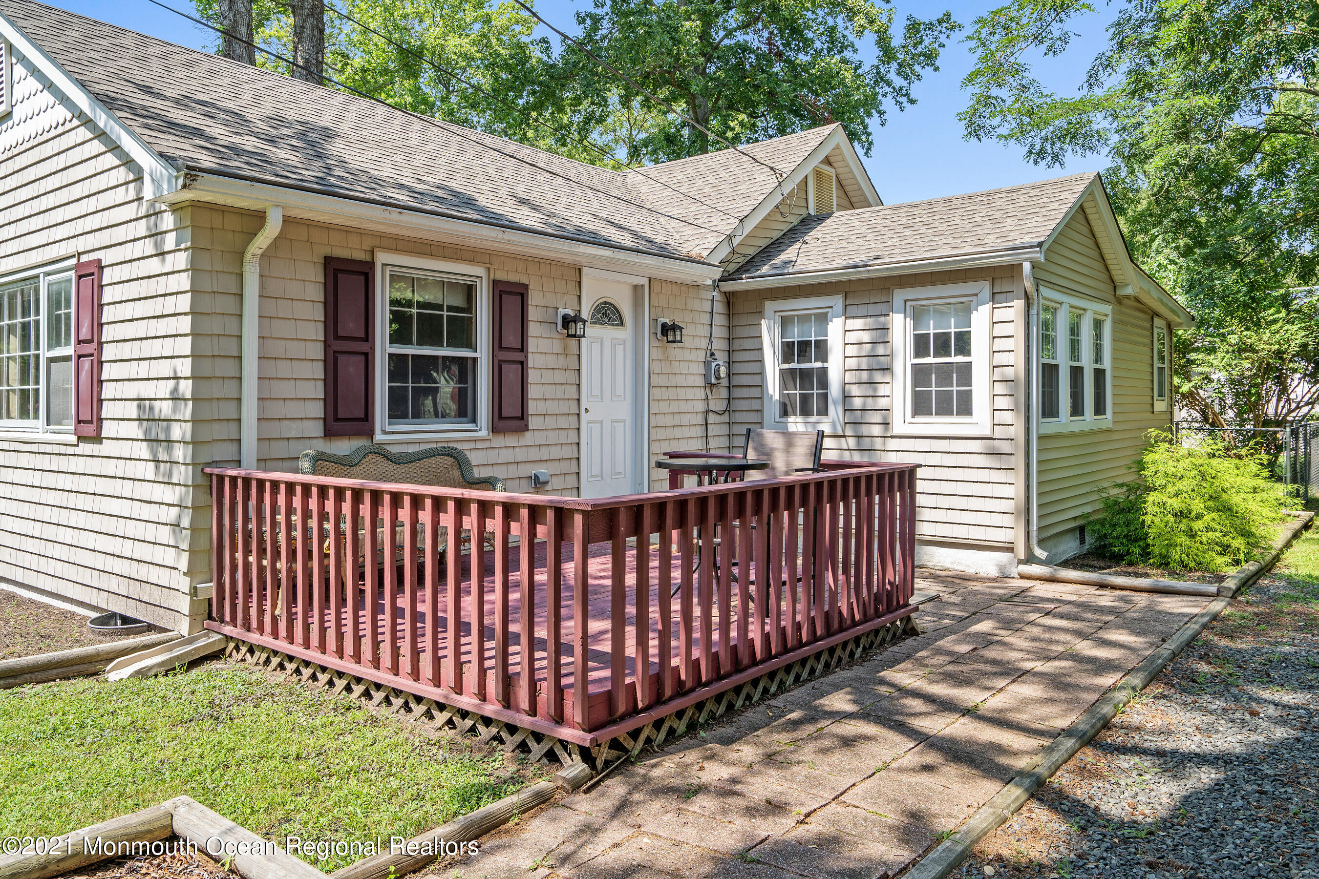 71 Oak Knoll Road Waretown, NJ 08758 - Photo 4 of 31 FrontLeft1