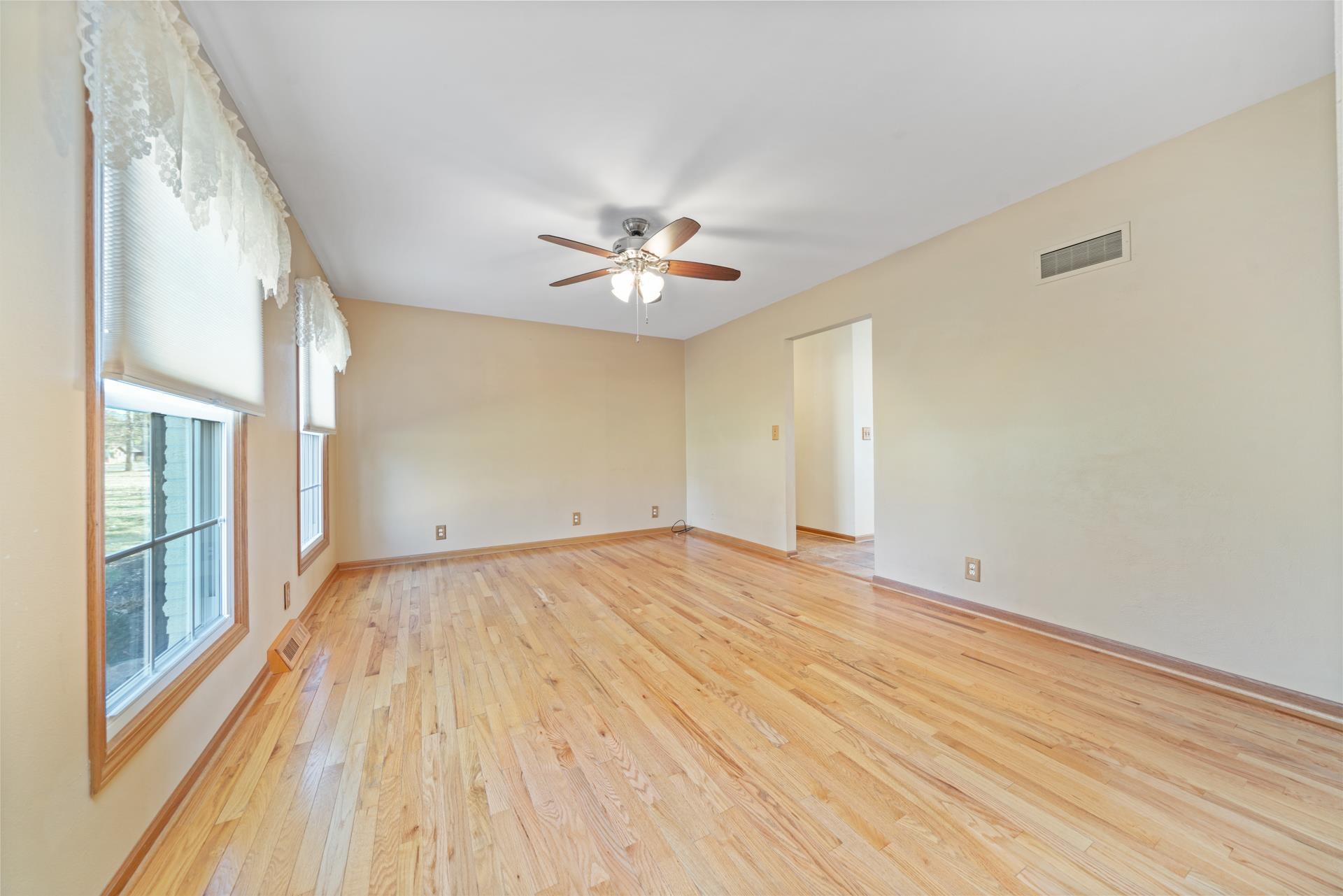 6572 North Deer Path Road Oregon, IL 61061 - Photo 2 of 35 Gallery Image 2