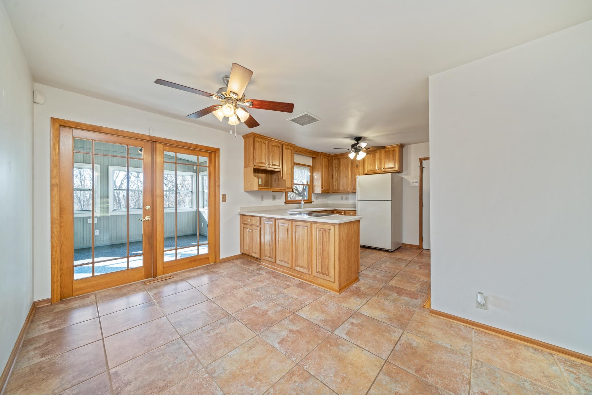 6572 North Deer Path Road Oregon, IL 61061 - Photo 9 of 35 Gallery Image 9