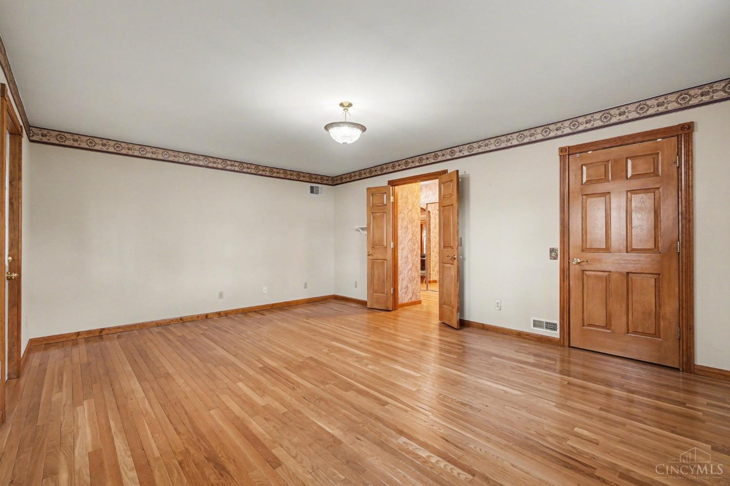 20902 Ridgecliff Court Lawrenceburg, IN 47025 - Photo 23 of 57