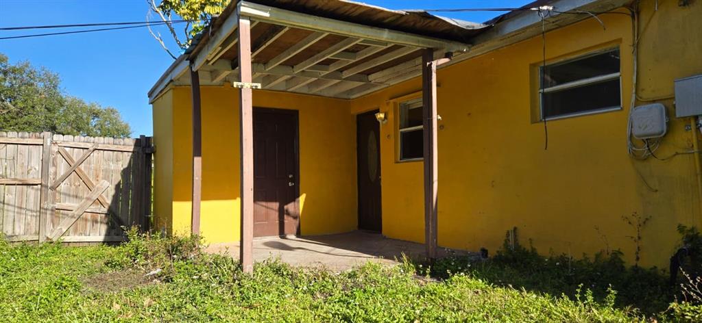 112 Newton Road West Park, FL 33023 - Photo 30 of 31