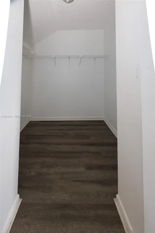 $2,000 | West End, Miami, FL 33193