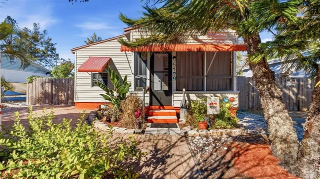 $275,000 | 5129 17th Avenue South, Gulfport, FL 33707