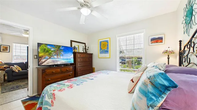 $275,000 | 5129 17th Avenue South, Gulfport, FL 33707