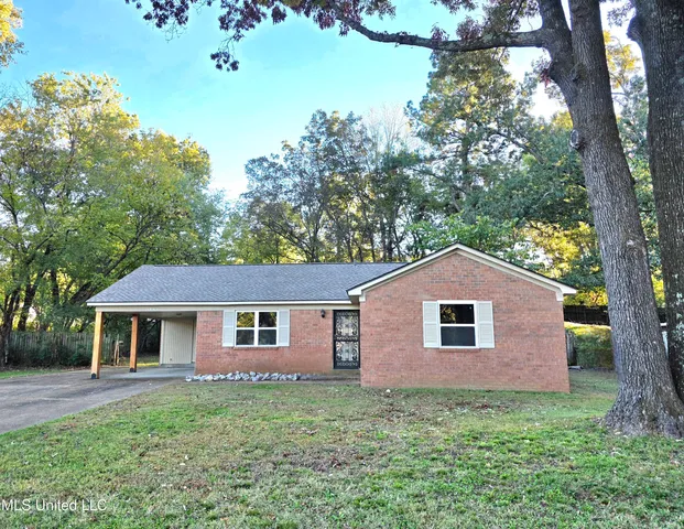 $229,900 | 5843 Ashford Drive, Horn Lake, MS 38637