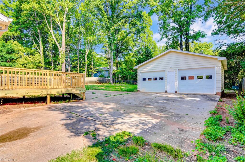 Double car detached garage