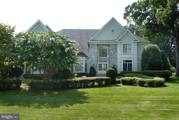 10495 Hannah Farm Road Oakton, VA 22124 - Photo 1 of 16 Exterior (Main)