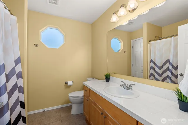 $599,900 | 9115 Vancouver Drive Northeast, Lacey, WA 98516