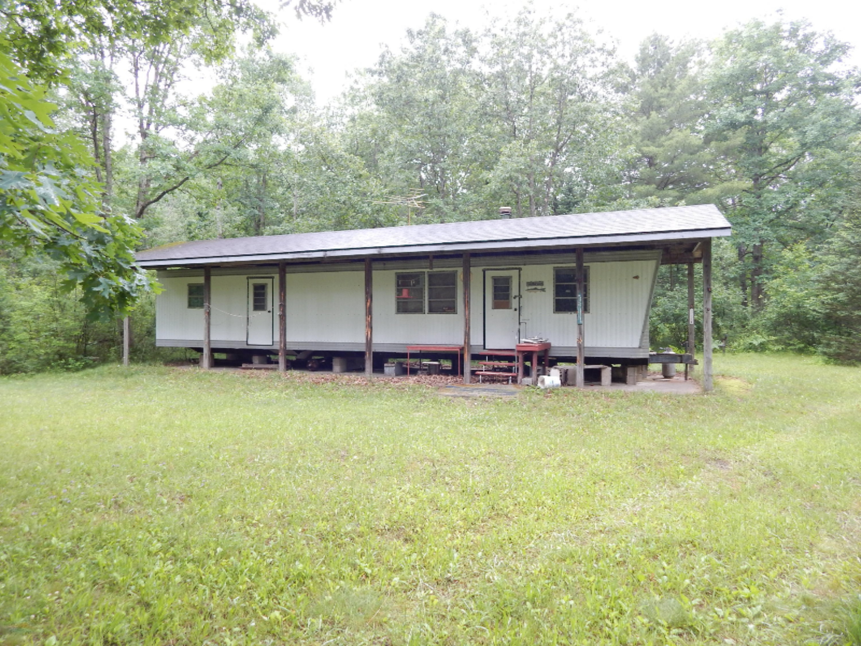 5663 North James Road Irons, MI 49644 - Photo 1 of 10 DSCN3564