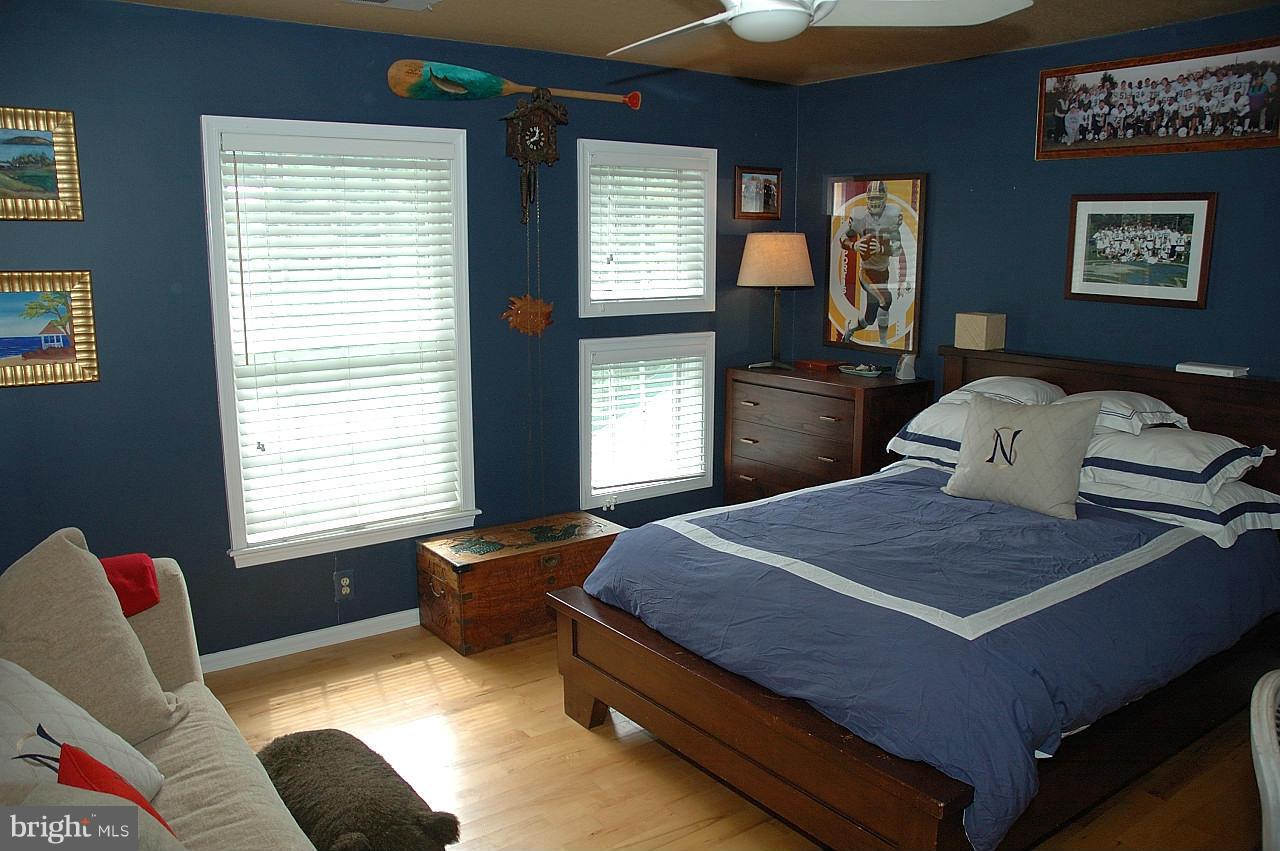 711 Springvale Road Great Falls, VA 22066 - Photo 22 of 30 Bedroom