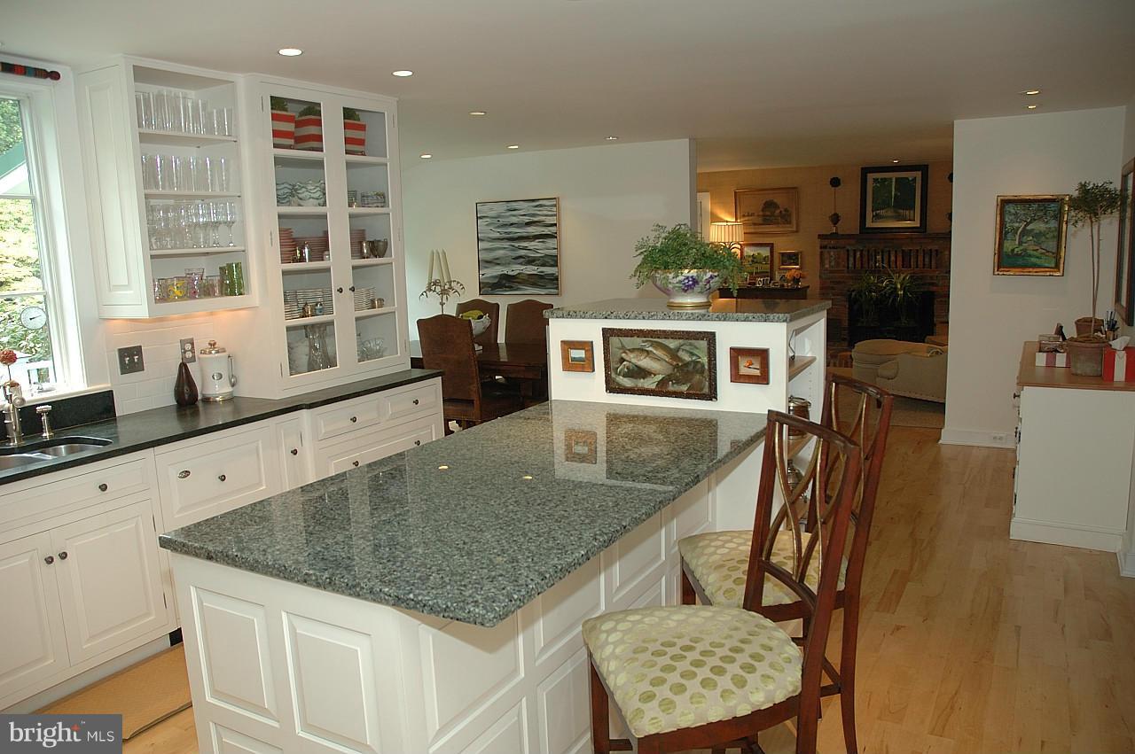 711 Springvale Road Great Falls, VA 22066 - Photo 10 of 30 Kitchen