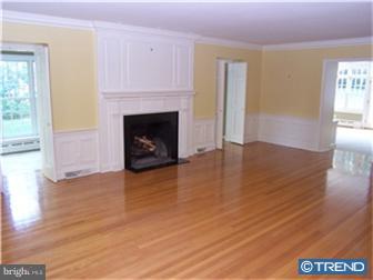 915 Cecil Road Wilmington, DE 19807 - Photo 3 of 12
