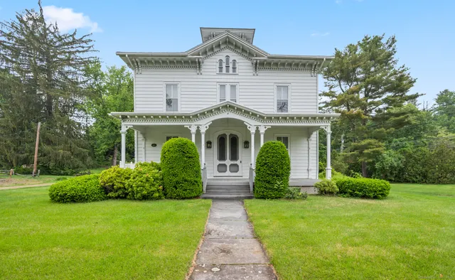 $450,000 | 4 Main Street, Windham, CT 06226