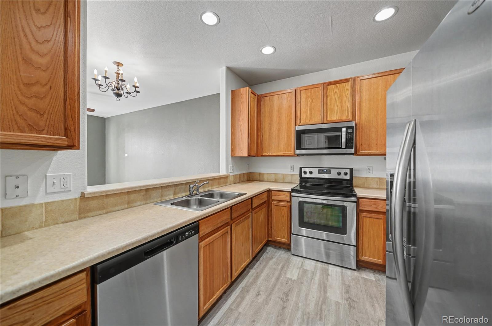 3963 Diamond Ridge View Colorado Springs, CO 80918 - Photo 6 of 19