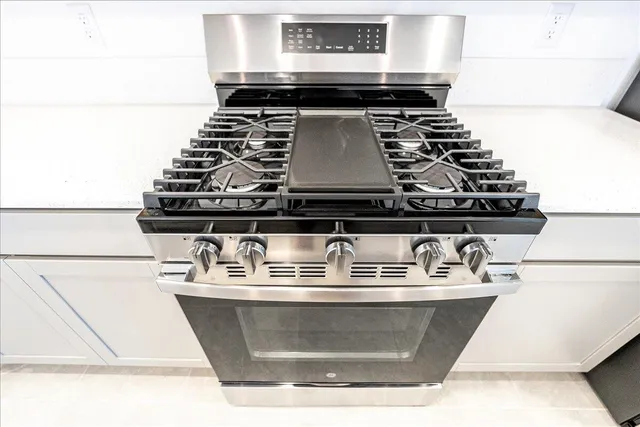a close view of stove top oven