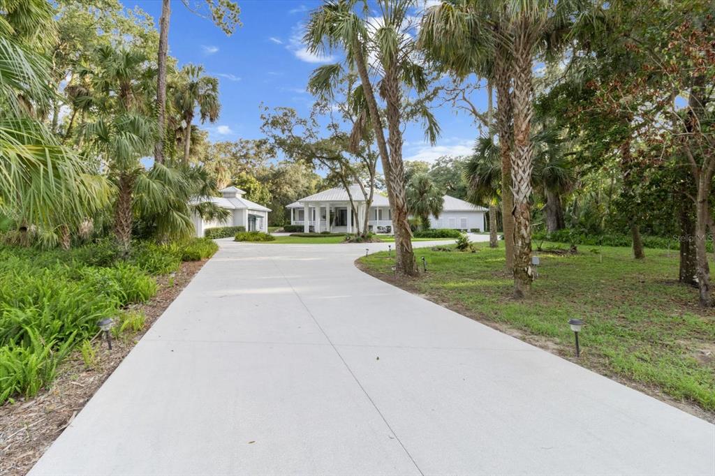 20 Captains Cove Road Inglis, FL 34449 - Photo 87 of 94 a view of a park with plants and trees