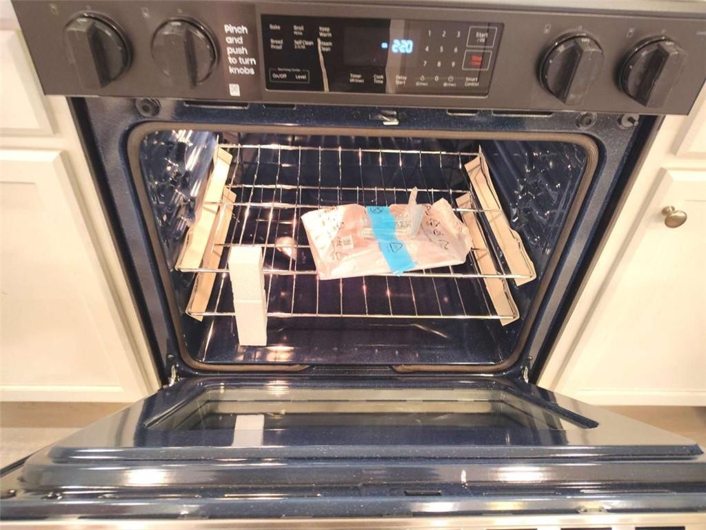 336 Brobston Street Baxley, GA 31513 - Photo 17 of 36