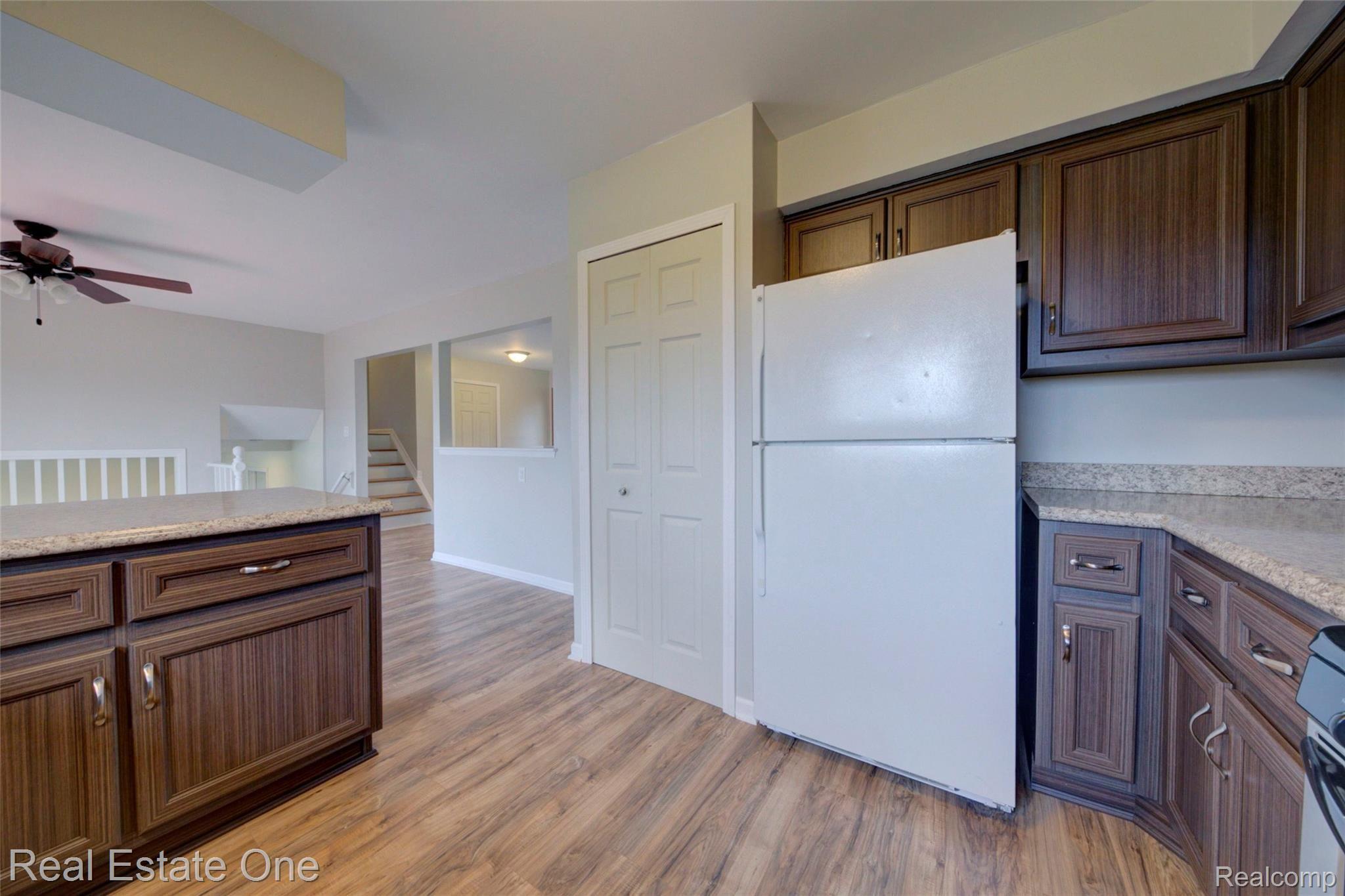 2400 Patterson Lk Road Pinckney, MI 48169 - Photo 7 of 48 4H8A1566_7_8.jpg