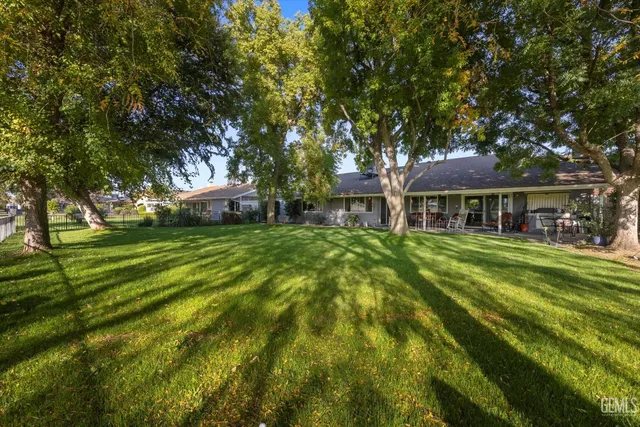 a view of house with outdoor space