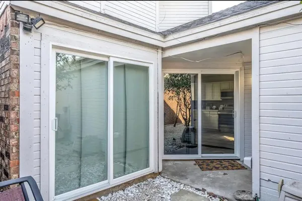 $2,950 | 2943 South Bend Drive, Dallas, TX 75229