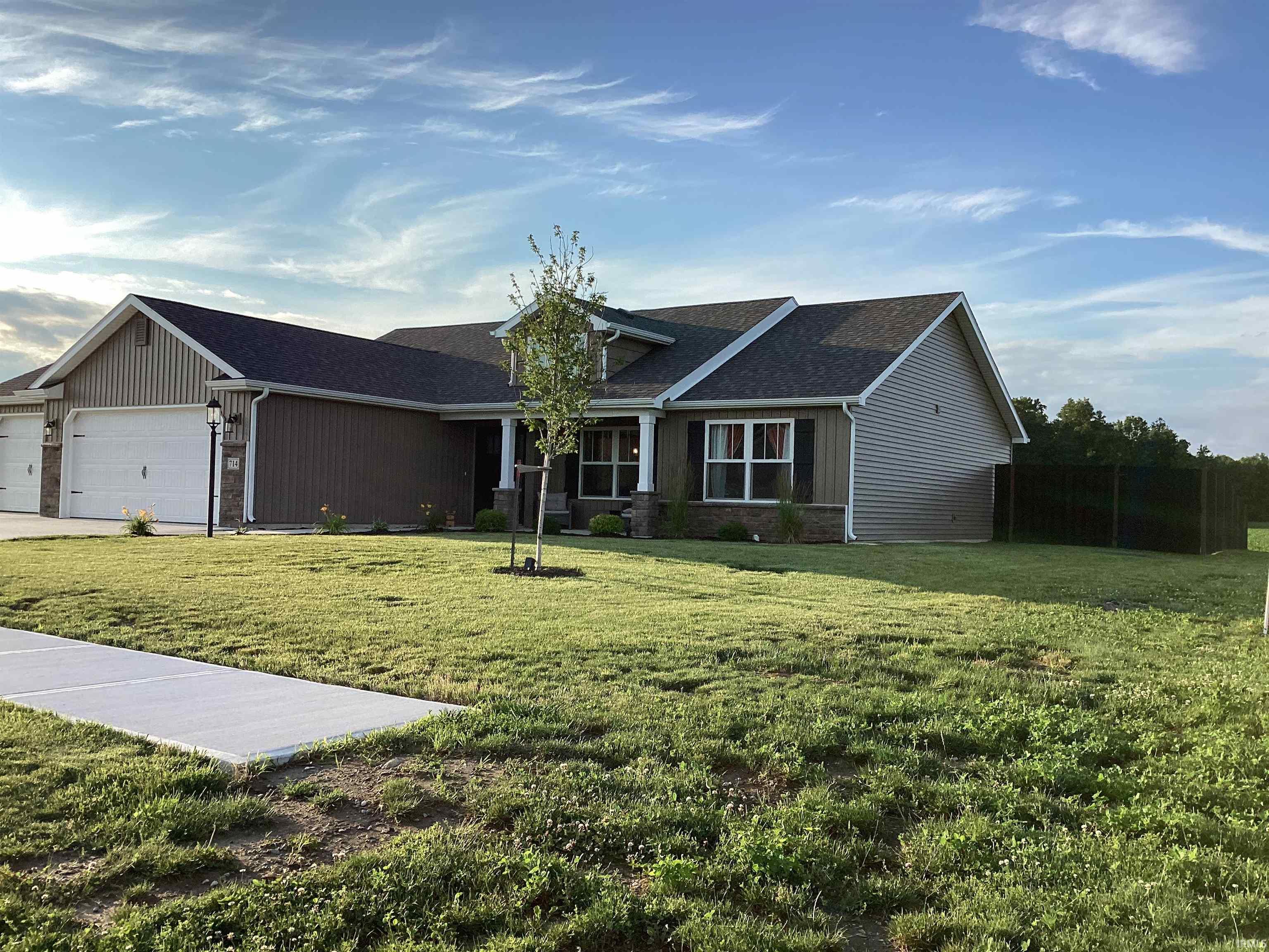 714 Poplar Pass Decatur, IN 46733 - Photo 2 of 29