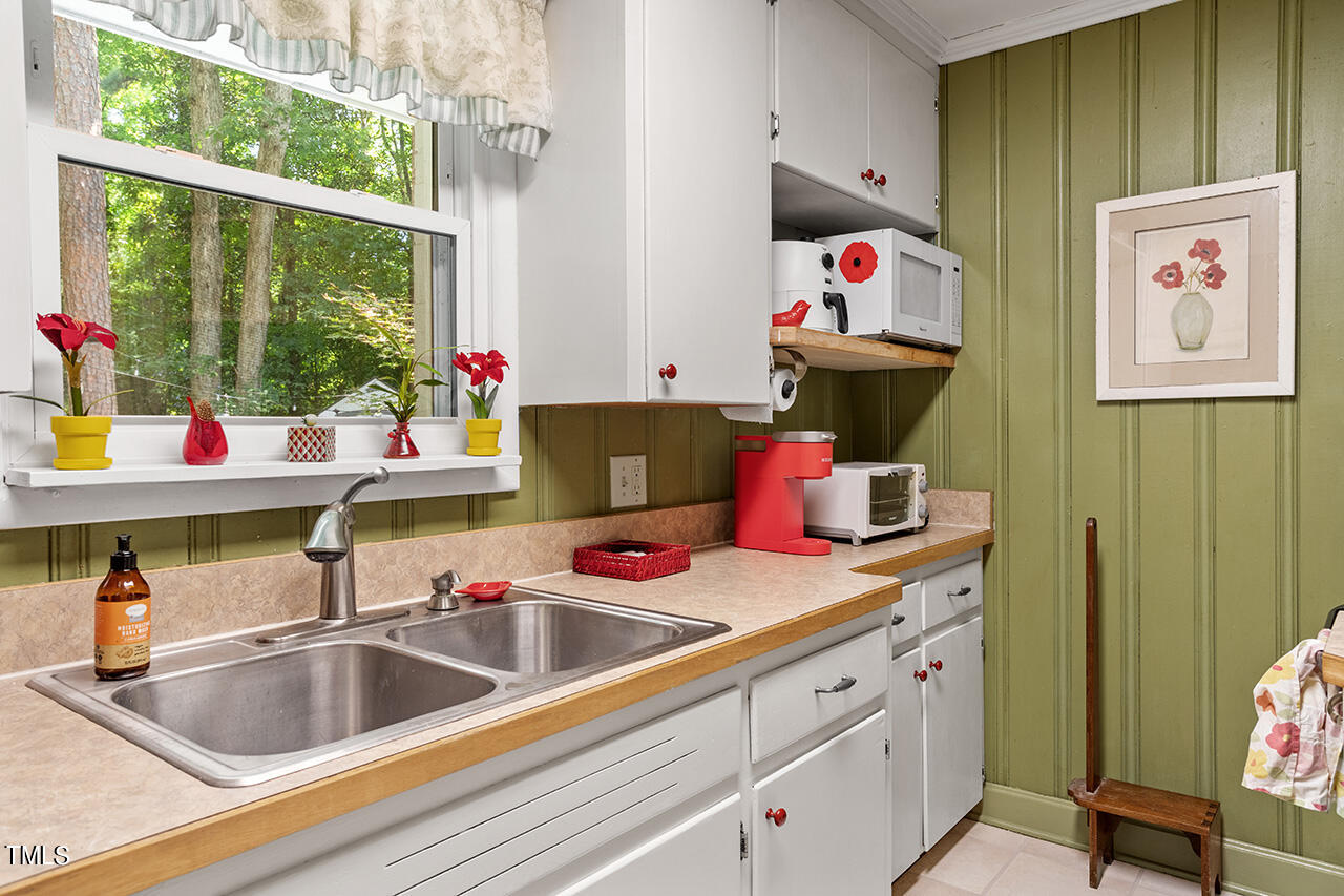 1314 Lorimer Road Raleigh, NC 27606 - Photo 12 of 30 1314 Lorimer Road_17