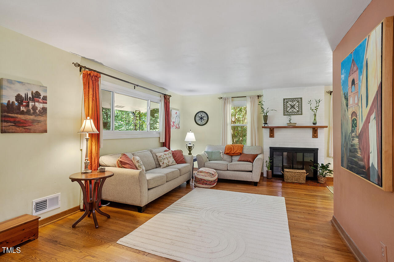 1314 Lorimer Road Raleigh, NC 27606 - Photo 6 of 30 1314 Lorimer Road_10