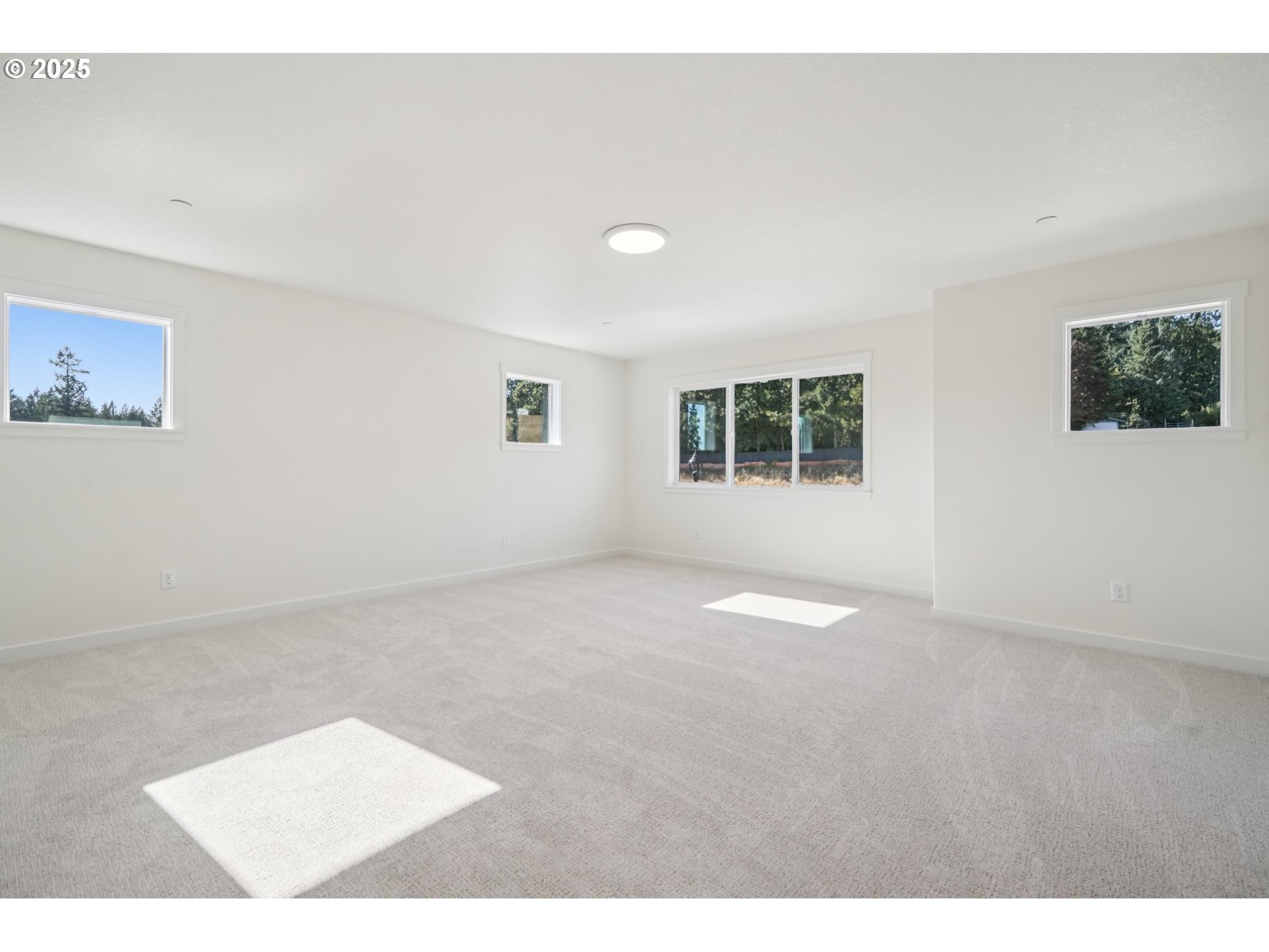 410 West 20th Way La Center, WA 98629 - Photo 27 of 43 a view of an empty room with a window