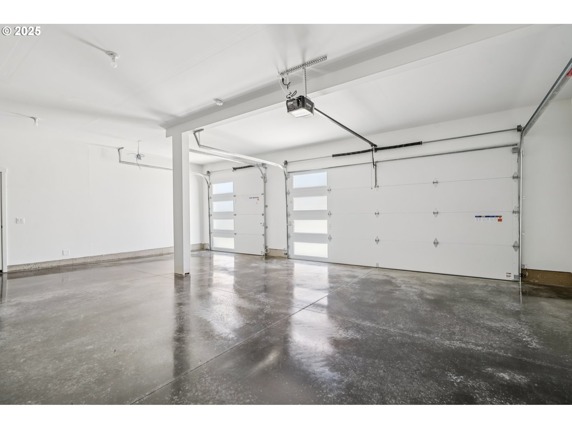 410 West 20th Way La Center, WA 98629 - Photo 43 of 43 a view of a room with an empty space