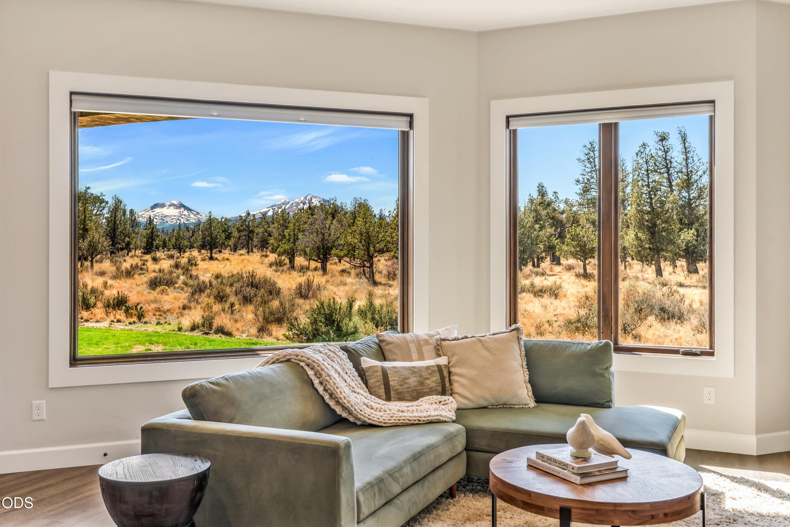 18150 Wanona Road Sisters, OR 97759 - Photo 11 of 42 Gallery Image 11