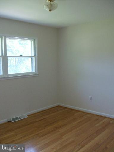7827 Ontario Road Gainesville, VA 20155 - Photo 18 of 26 Bedroom