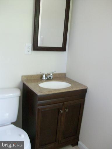 7827 Ontario Road Gainesville, VA 20155 - Photo 25 of 26 Bath (Master)