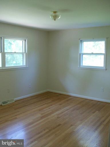 7827 Ontario Road Gainesville, VA 20155 - Photo 6 of 26 Bedroom (Master)