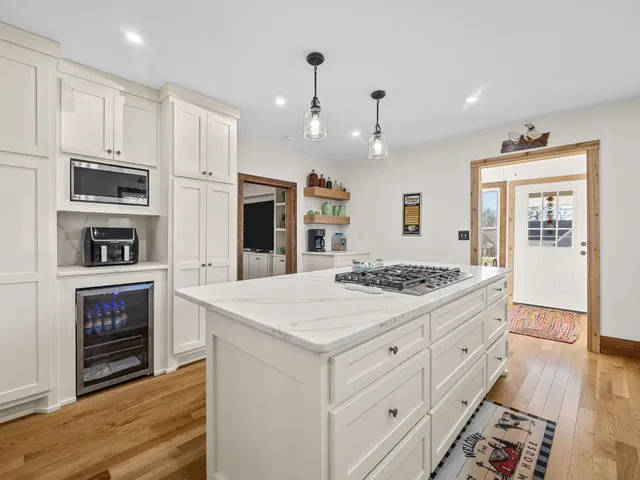 $580,000 | 451 Carriage Gate Drive, Wellford, SC 29385