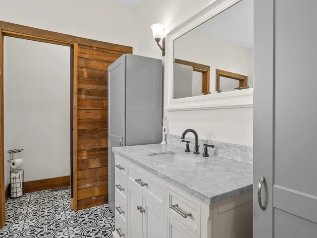 $580,000 | 451 Carriage Gate Drive, Wellford, SC 29385