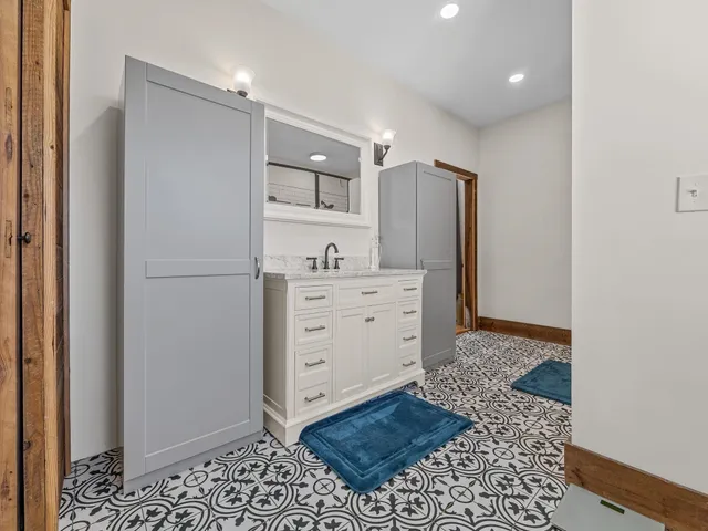 $580,000 | 451 Carriage Gate Drive, Wellford, SC 29385