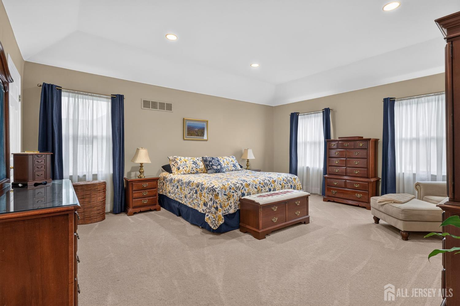 38 Plains Gap Road North Brunswick, NJ 08902 - Photo 19 of 43