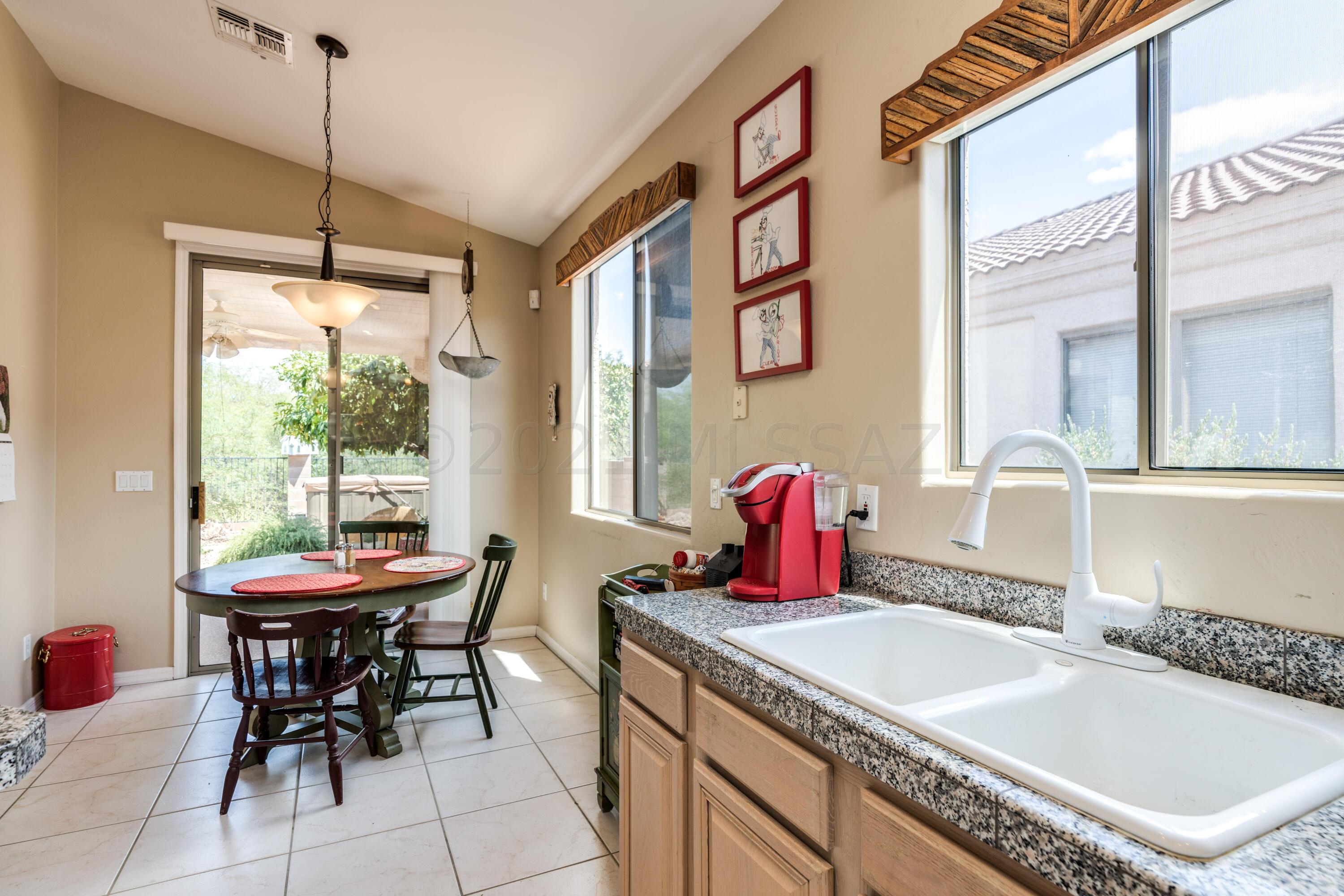 5228 North Spring Pointe Place Tucson, AZ 85749 - Photo 11 of 33