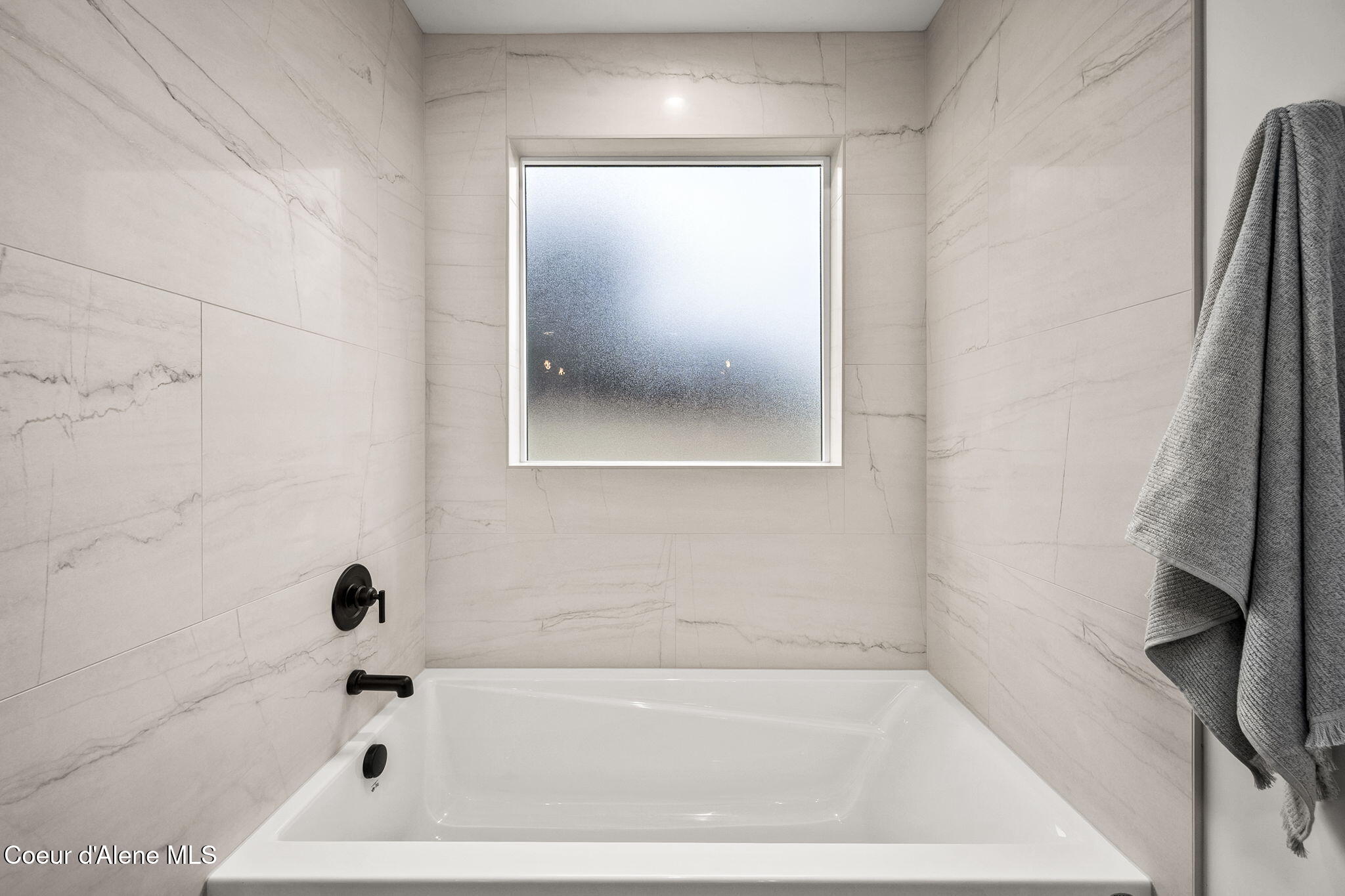 952 East Steeple Chase Road Hayden, ID 83835 - Photo 21 of 34 Master Bath