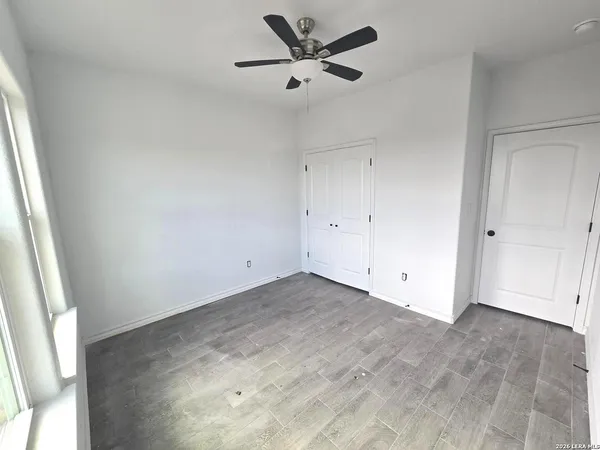 $368,900 | 123 Ranchero, Natalia, TX 78059