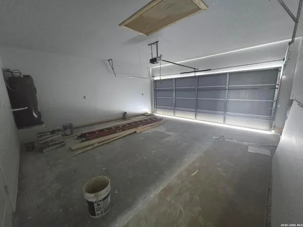 $368,900 | 123 Ranchero, Natalia, TX 78059