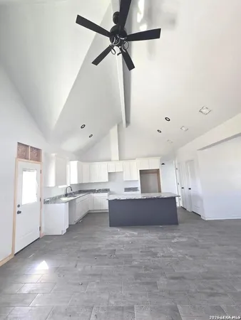 $368,900 | 123 Ranchero, Natalia, TX 78059