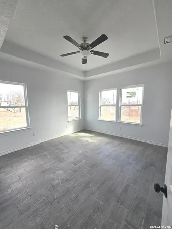 $368,900 | 123 Ranchero, Natalia, TX 78059