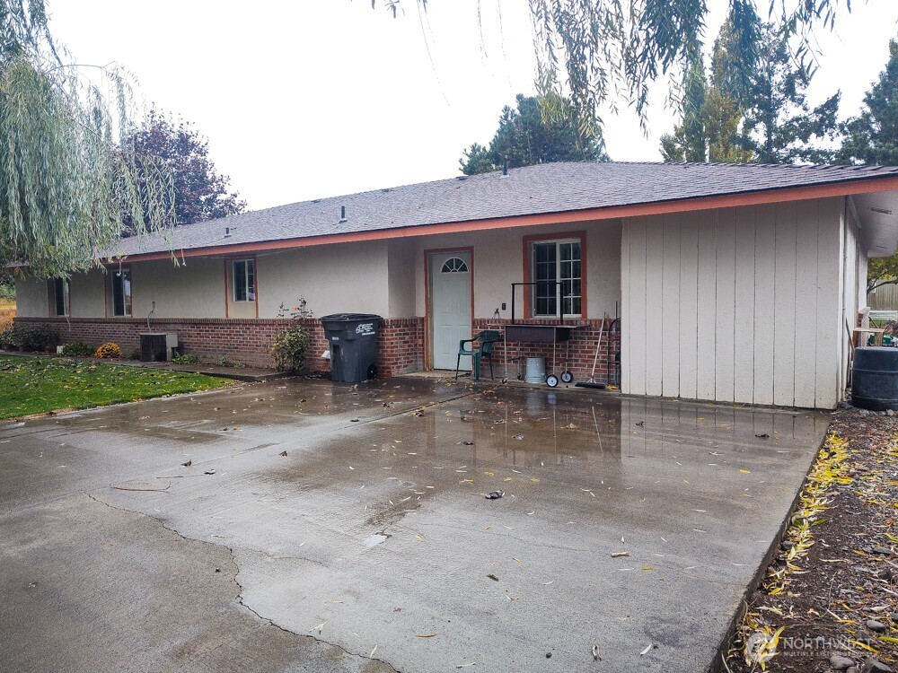 12749 Dodson Road South Royal City, WA 99357 - Photo 21 of 28